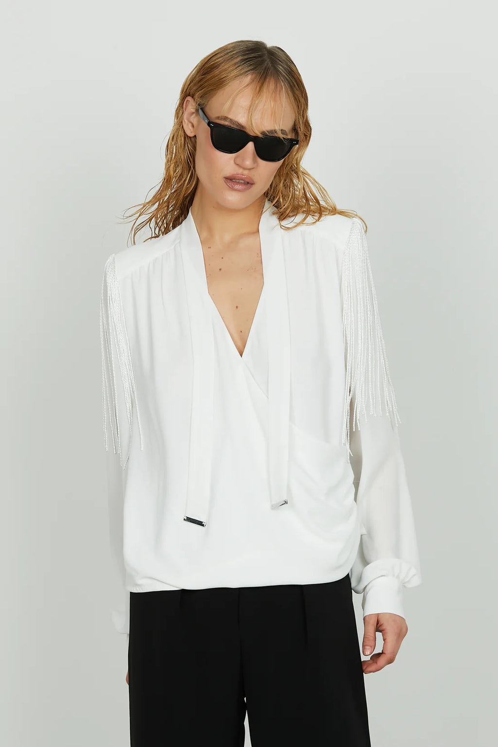 RELISH BLUSA SANTORINI CRAVATTINO E FRANGE